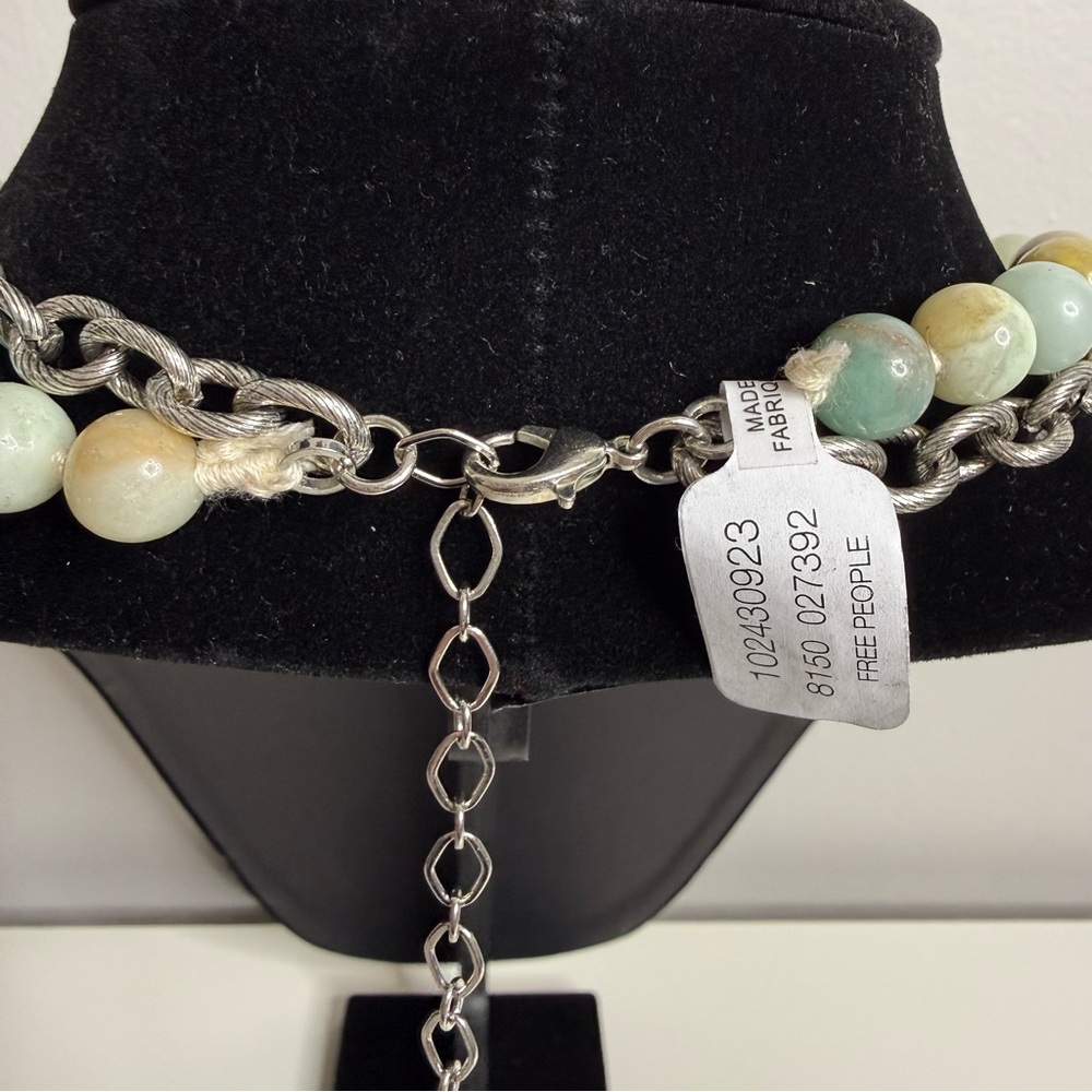 Free People Layered Necklace Beads and Silver toned chain NWT $68 - Picture 5 of 7
